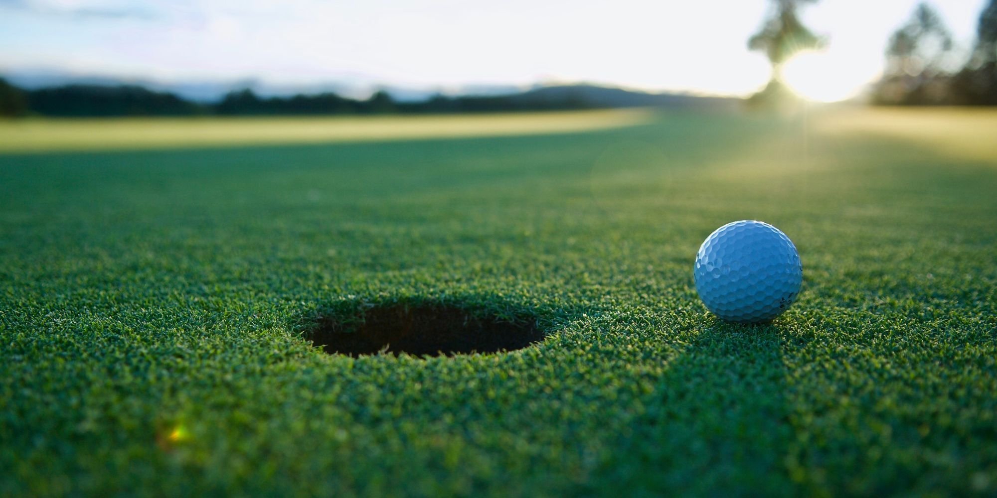Image of a golf ball on a golf course in Scottsdale, AZ