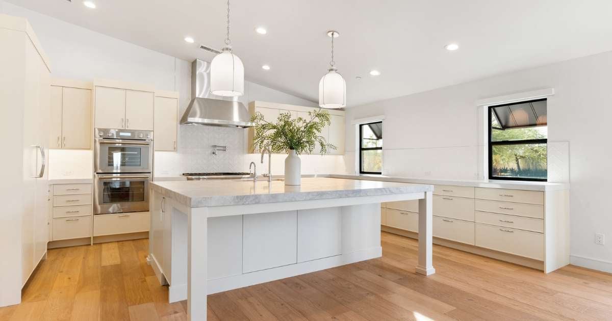 Modern Kitchen in a Casita built in Scottsdale, AZ by Trinity Homes AZ